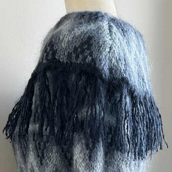 Vintage Deane & White Blue Ombré Chevron Mohair-Blend Sweater w/ Fringe – US M - Picture 5 of 12